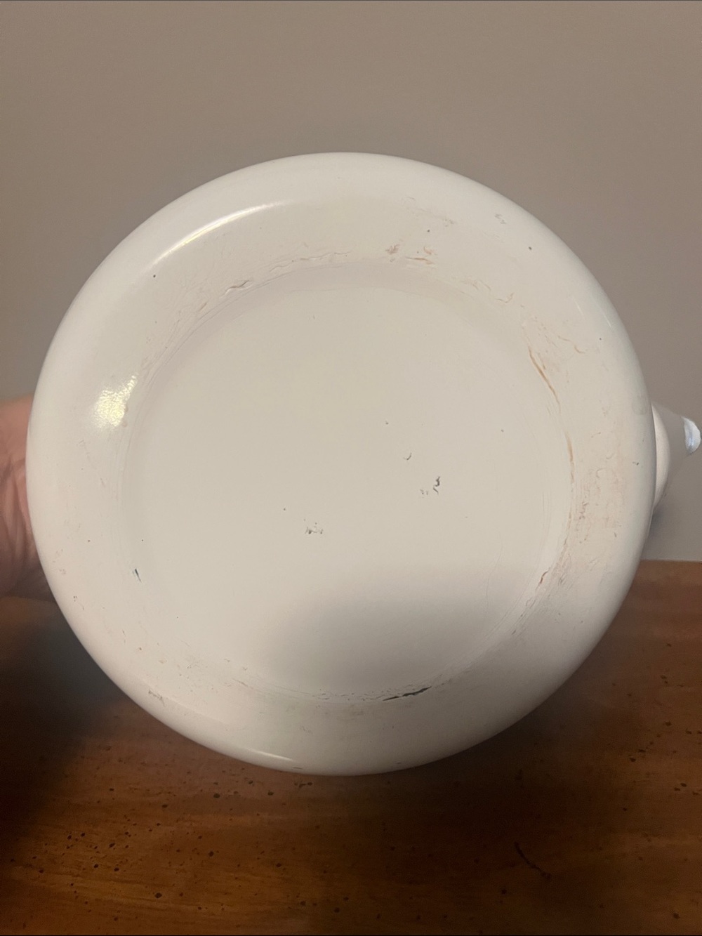 Vintage White Strawberry Pattern Enamel Teapot with Wood Handle - Picture 10 of 10
